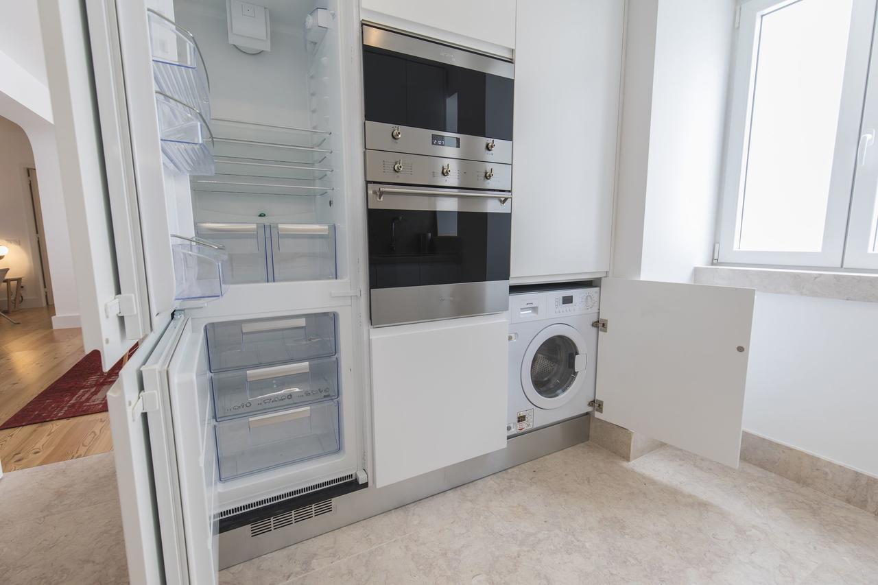 Lovelystay - Chic, Citrus Home - Private Garden Lisboa Екстериор снимка